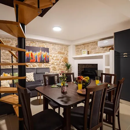 Lovely In Podgradina With Wifi Casa vacanze *